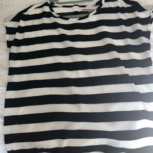 Navy and white silky and flowing GAP top